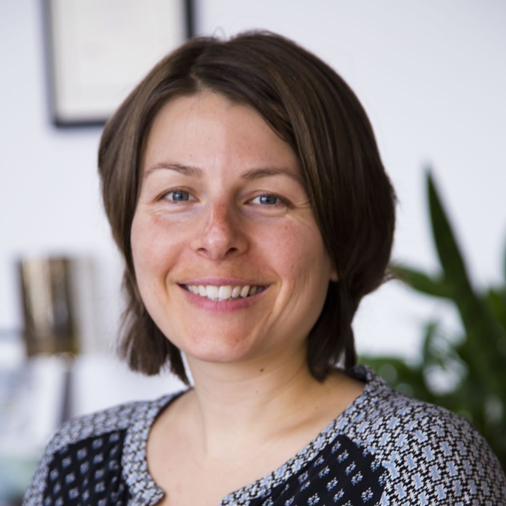 Mme Carole-Anne Tanguay